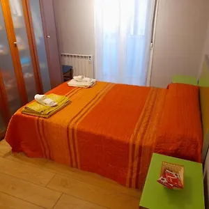 Lasarte-Oria Calle Nagusia 81. Habitación en casa particular San Sebastián